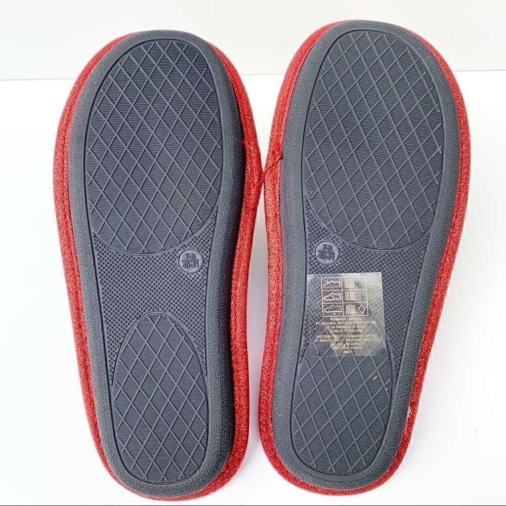 Disney Minnie Mouse Red & Black Slippers with Gift Box - Picture 9 of 12